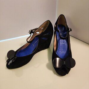 Jeffrey Campbell Black Suede Bow Wedges 8M